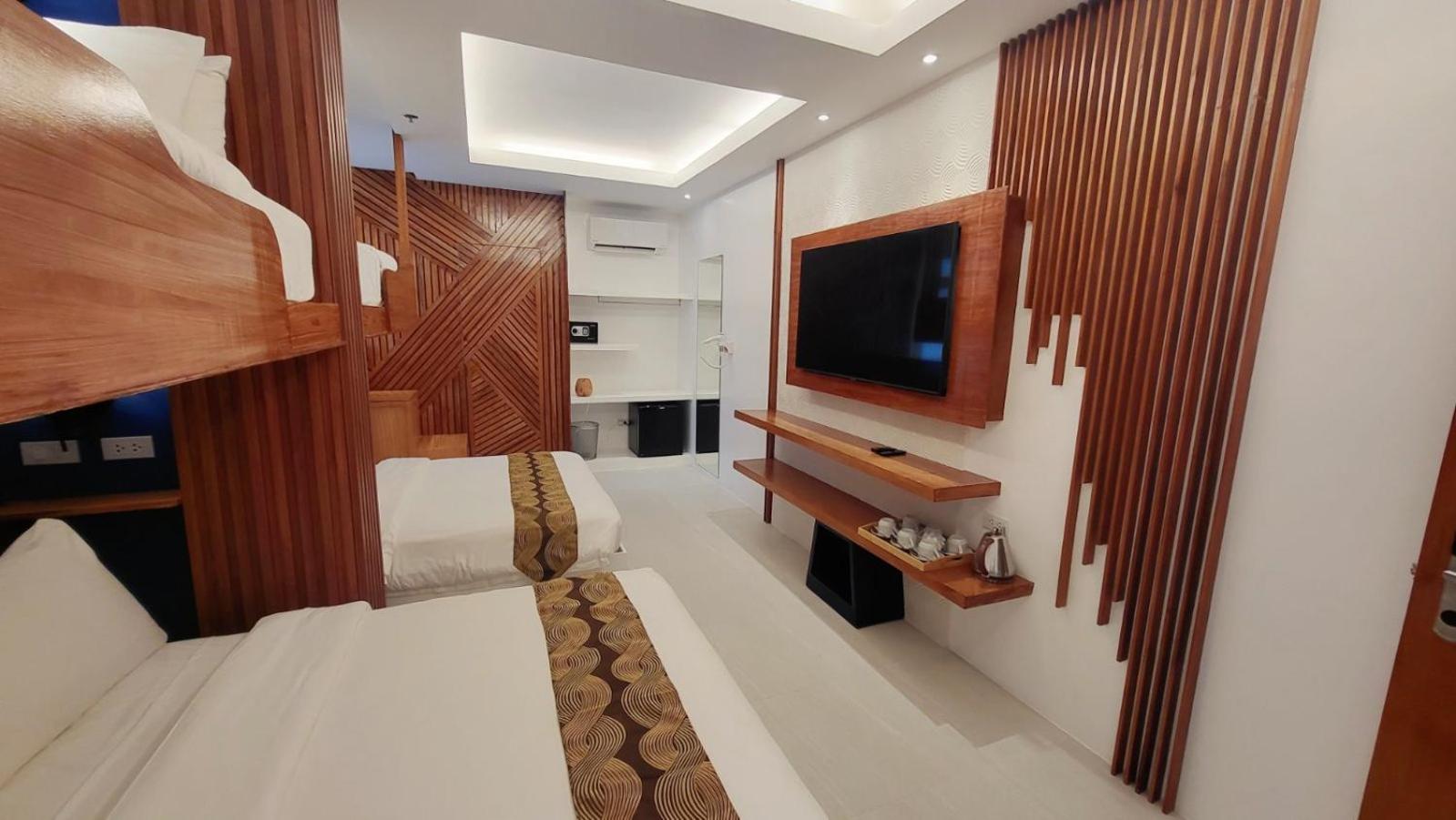 The Paragon Boracay Suites Manoc-Manoc Extérieur photo